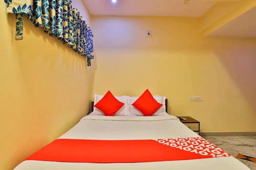 OYO 2284 Hotel Honey Bunny