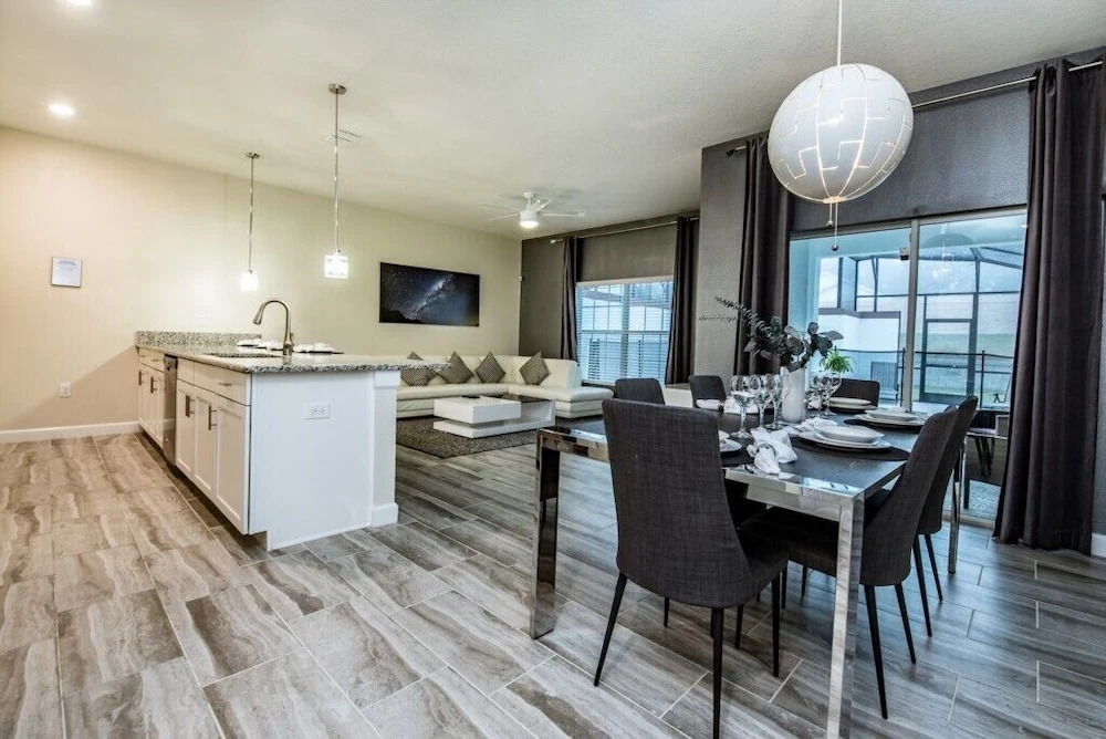 1590mv 4 Bedroom Townhouse