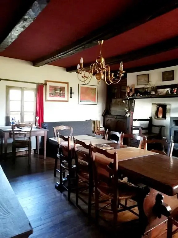 House With 4 Bedrooms in ST Constant Fournoules, With Furnished Garden and Wifi - 70 km From the Slopes