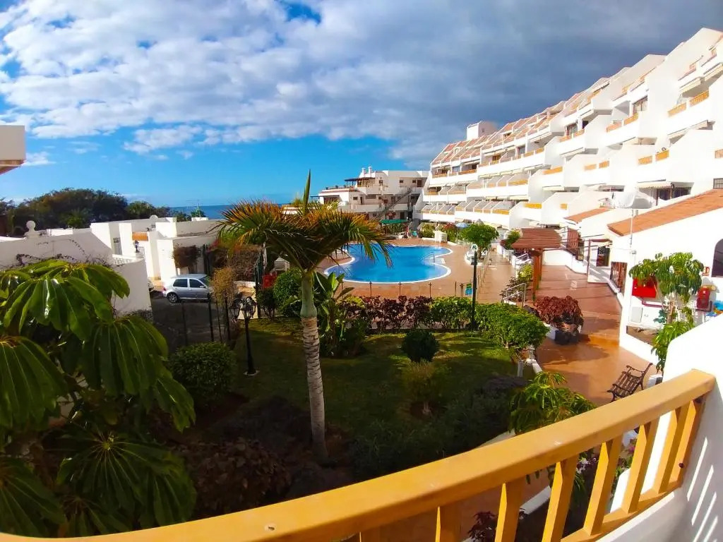 Lovely apartment close to beach and all amenities 102