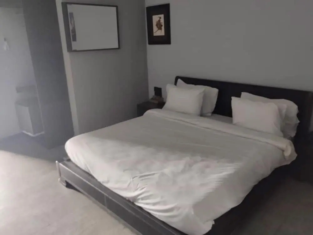 The Crib-Artist Residence