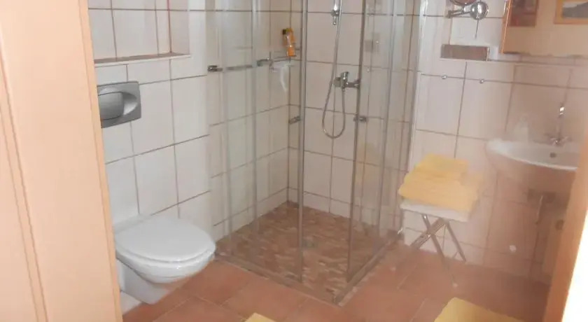 Guest House Pomerlan