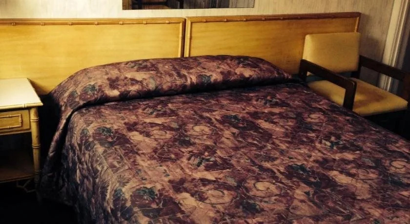 White Rose Motel