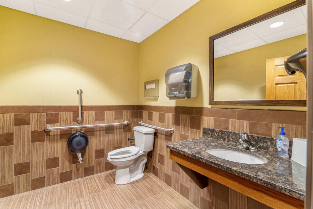 Legend Hotel Minot