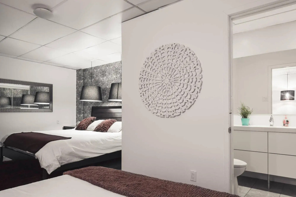 MTLVacationRentals - The Entertainer