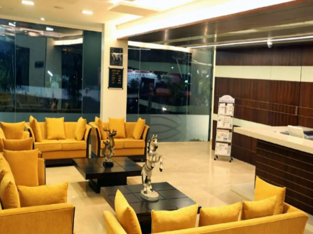 Lakshmi Hotel