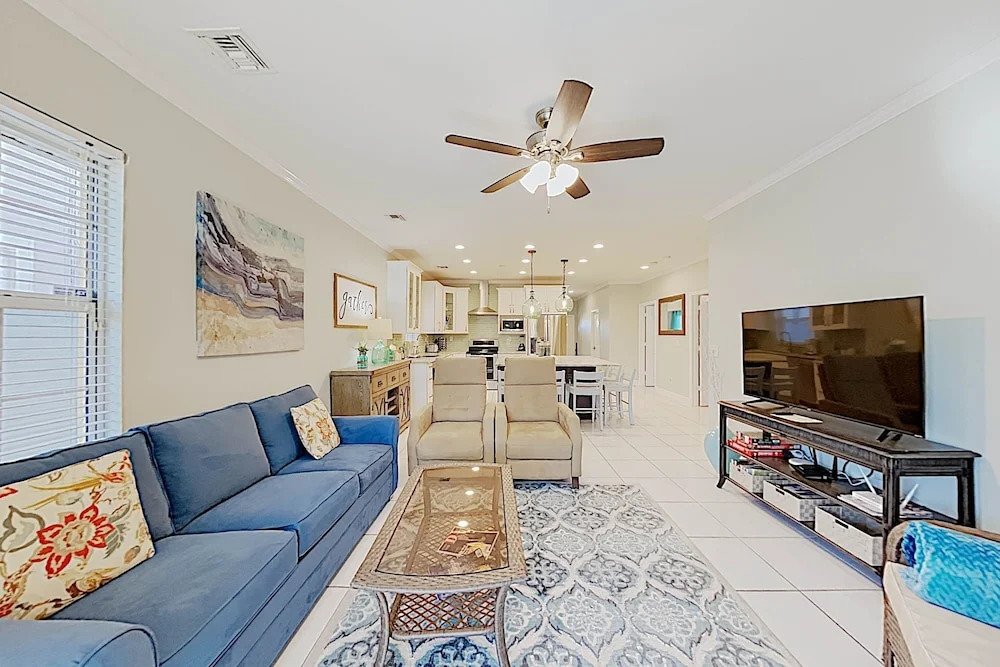New Listing! Designer Beach W/ Bikes 3 Bedroom Home