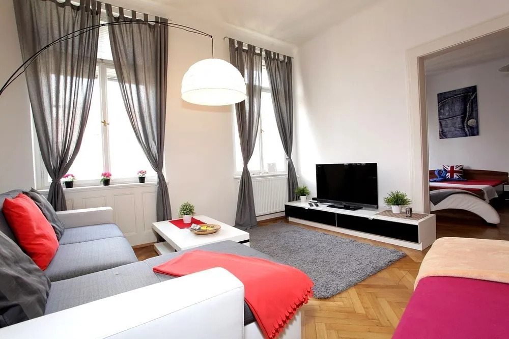 Large Wenceslas Square Apartment for 10 guests