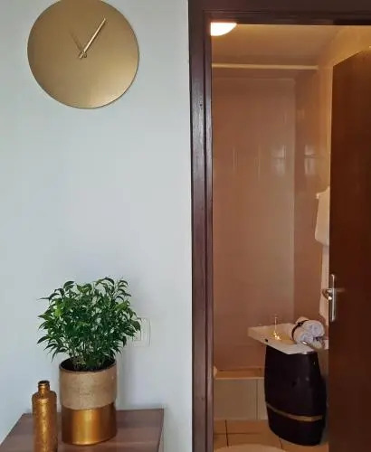 Small House Postup