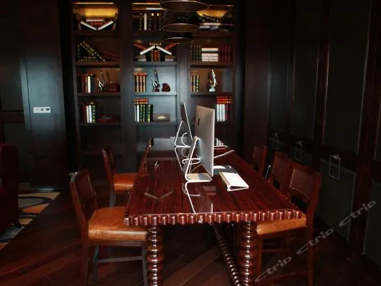 Totem Platinum Hotel