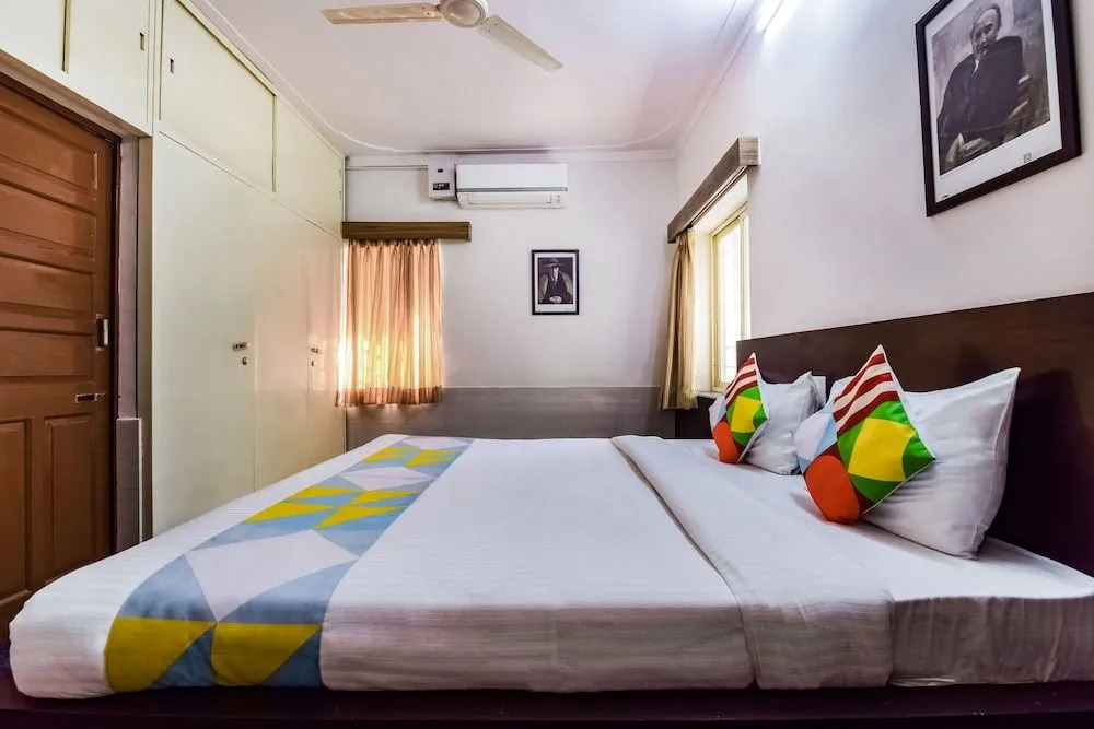 OYO 11874 Home Cozy Stay Goverdhan Villas