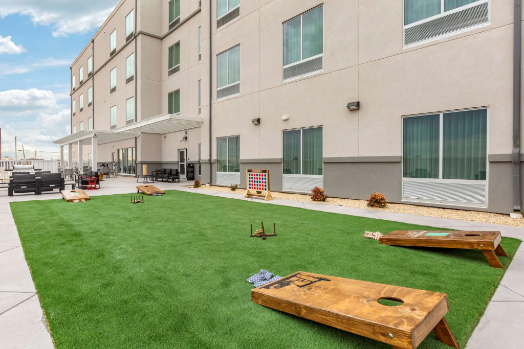 MainStay Suites Carlsbad South