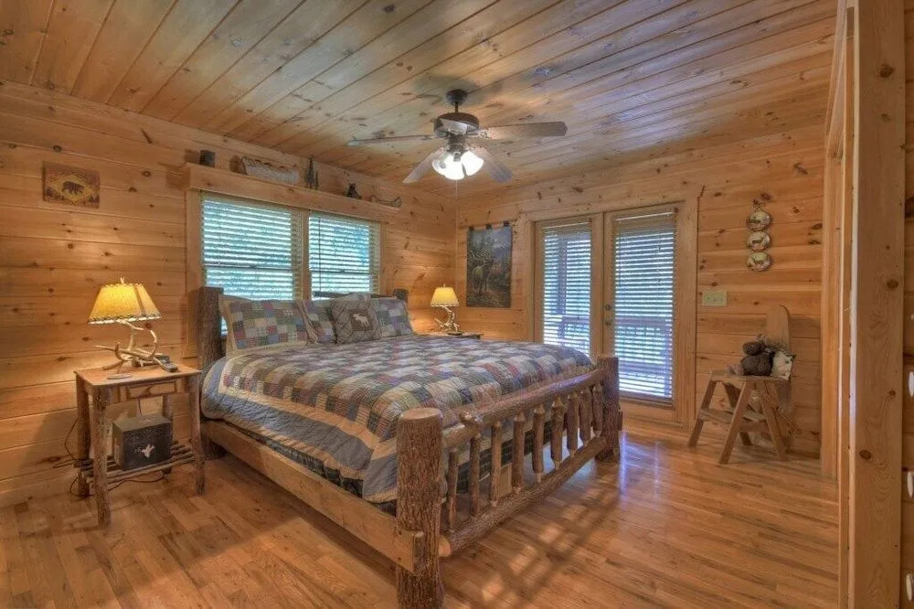 Moose Crossing Lodge
