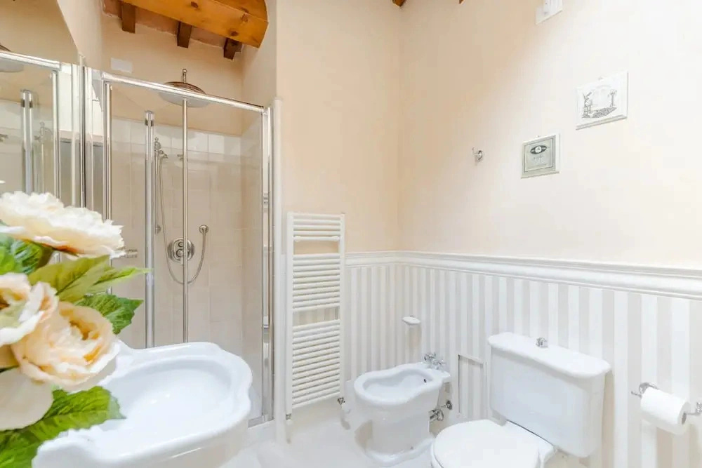 Villa near Lucca with Tuscan Charm