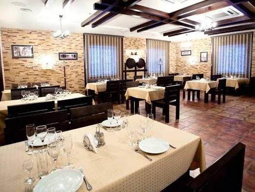 Tri Sosny Hotel