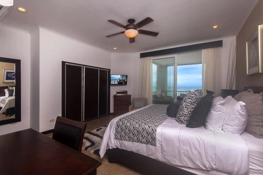 The Palms by Dream Makers