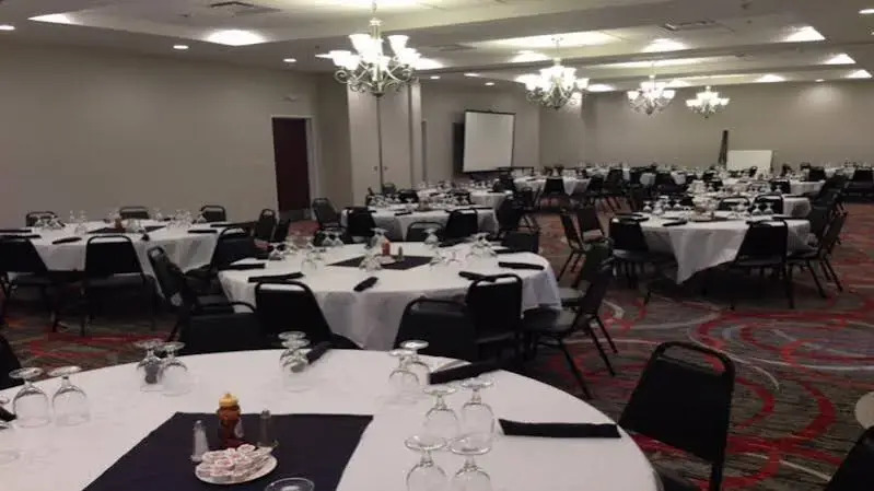 Holiday Inn Hotel & Suites Lafayette North