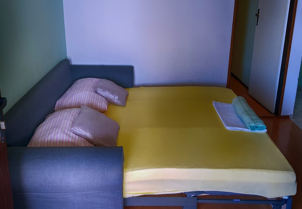 Holiday house Mare - 50 m from beach: Mandre, Island Pag
