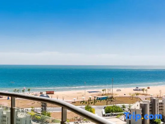 Blue Beibei Seaview Apartment (Dongdaihe Platinum Sea Branch)