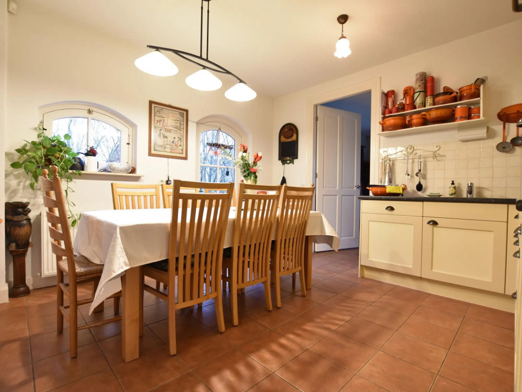 Spacious holiday farm in Bronckhorst with private garden