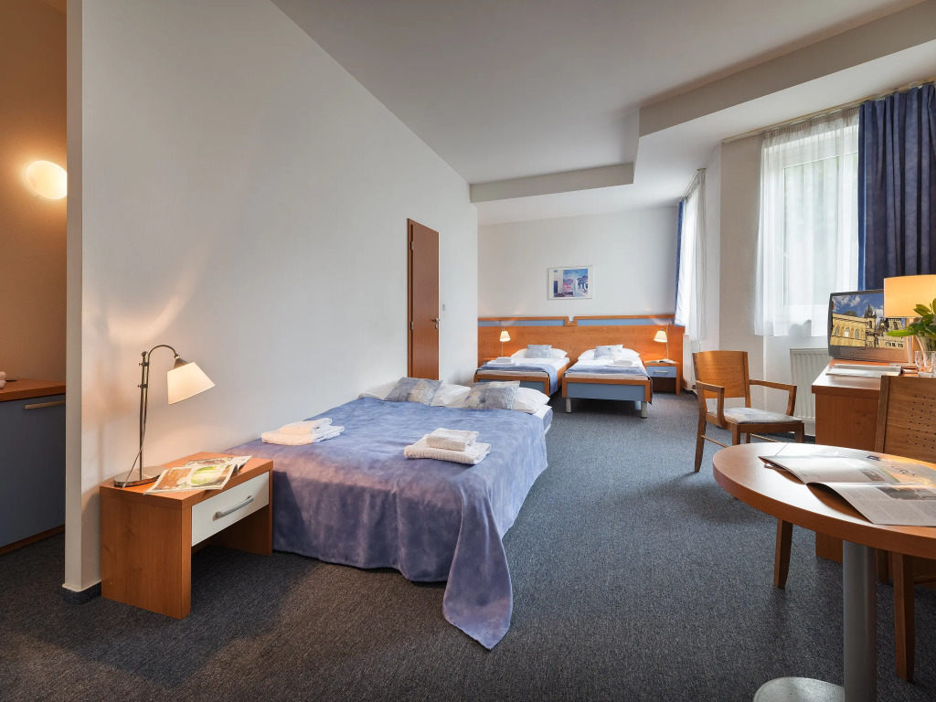 EA Hotel Populus