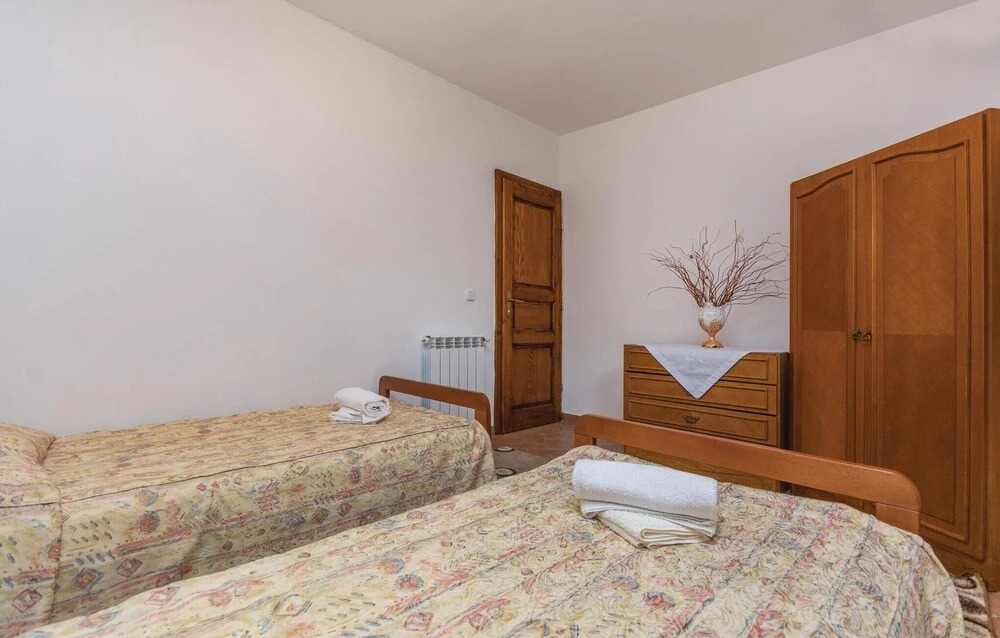 Nice Home in Radmani With Wifi and 2 Bedrooms