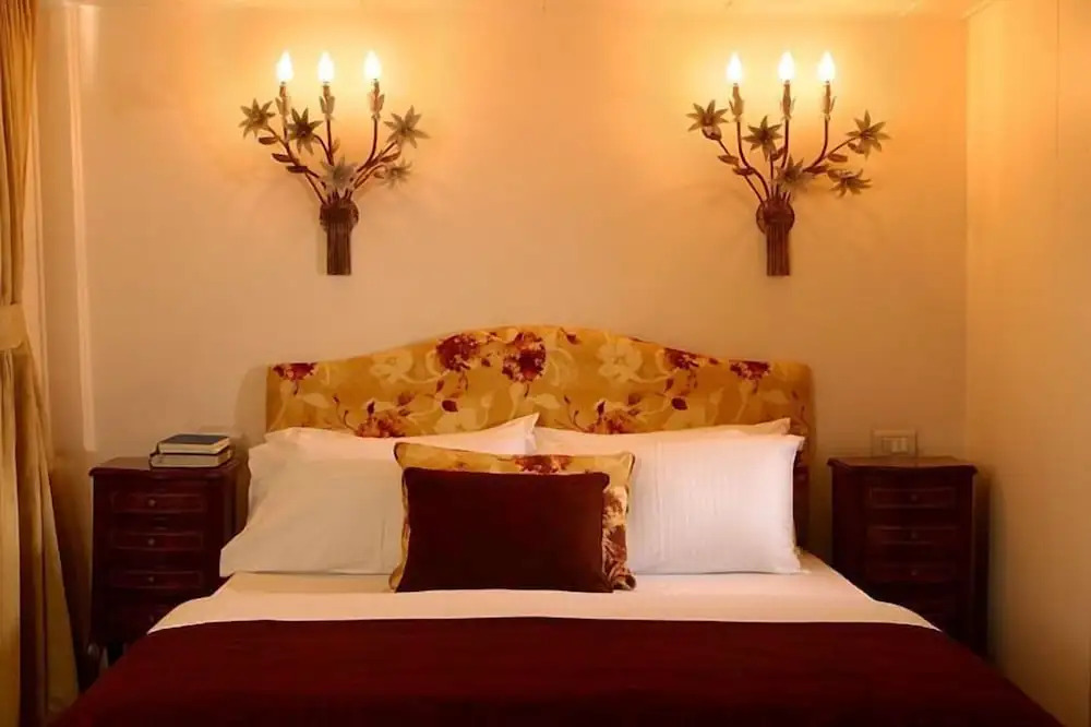 Royal Cruise Aswan to Luxor 3 Night And visit the Nubian village