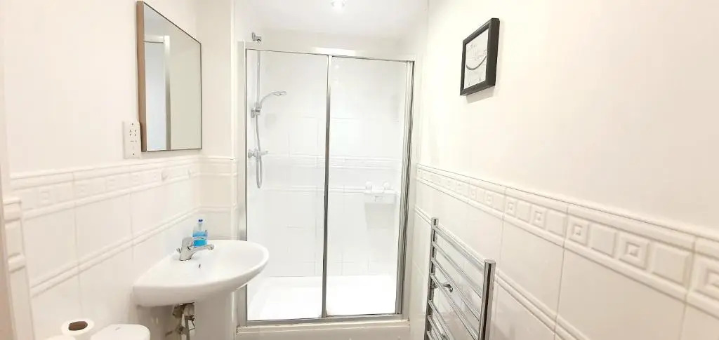 MELTON COURT APARTMENTS 2x 2bed2bath