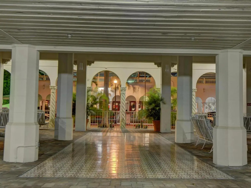 Designer Decorated Palm Beach Hotel NEW