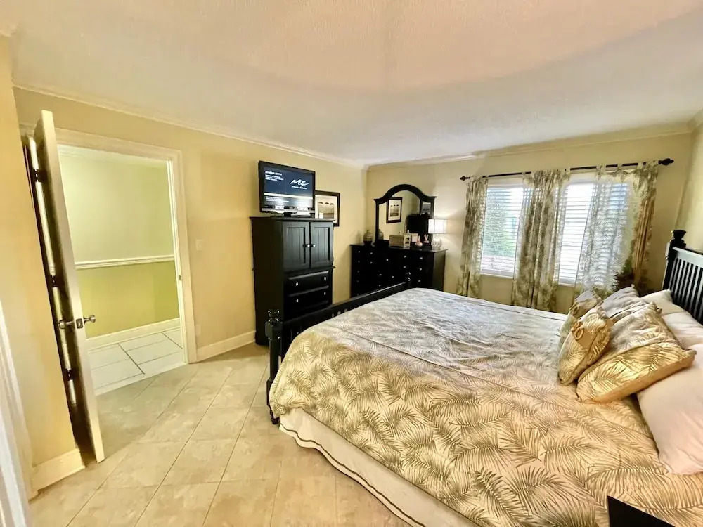 Mariner East Beach Resort Unit: 108 by Forehand Rentals