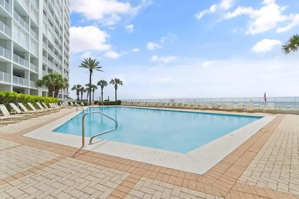 Pelican Pointe 1203