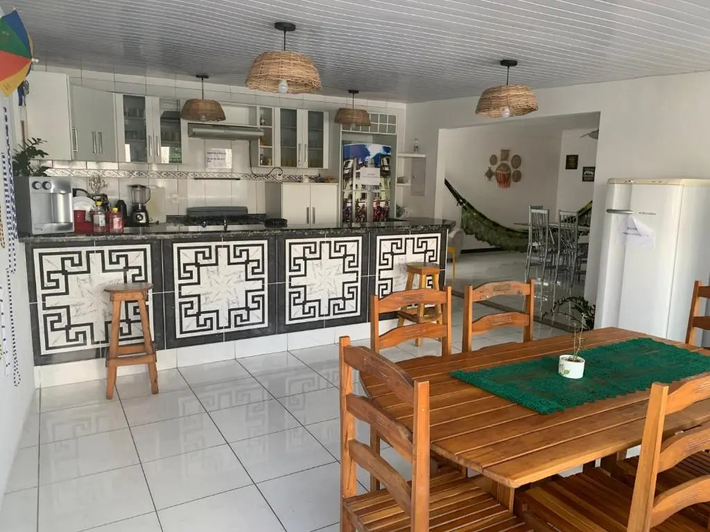Porto das Palmeiras Hostel