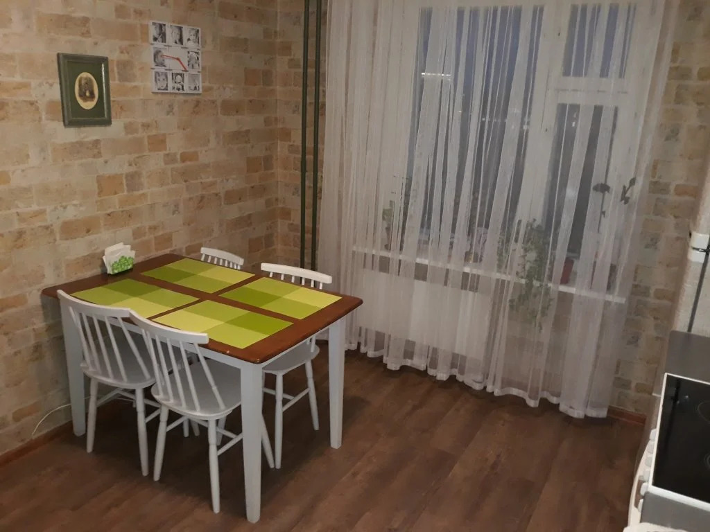 Kvartira U Nmits Im. Almazova Apartments