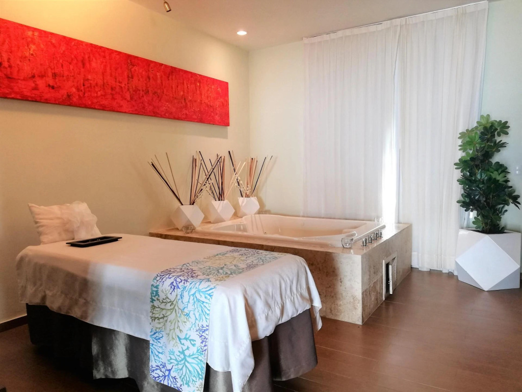 El Dorado Seaside Suites by Karisma