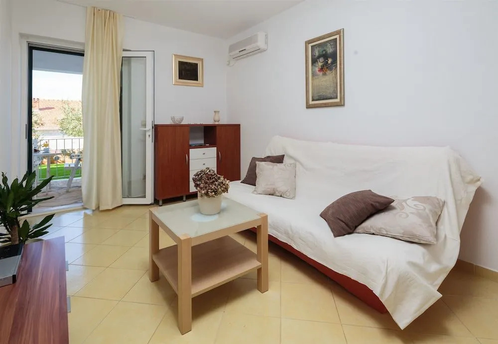 Apartments Edo