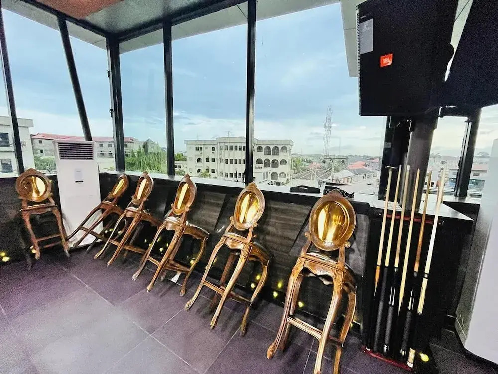 Dluxe Premium Hotel