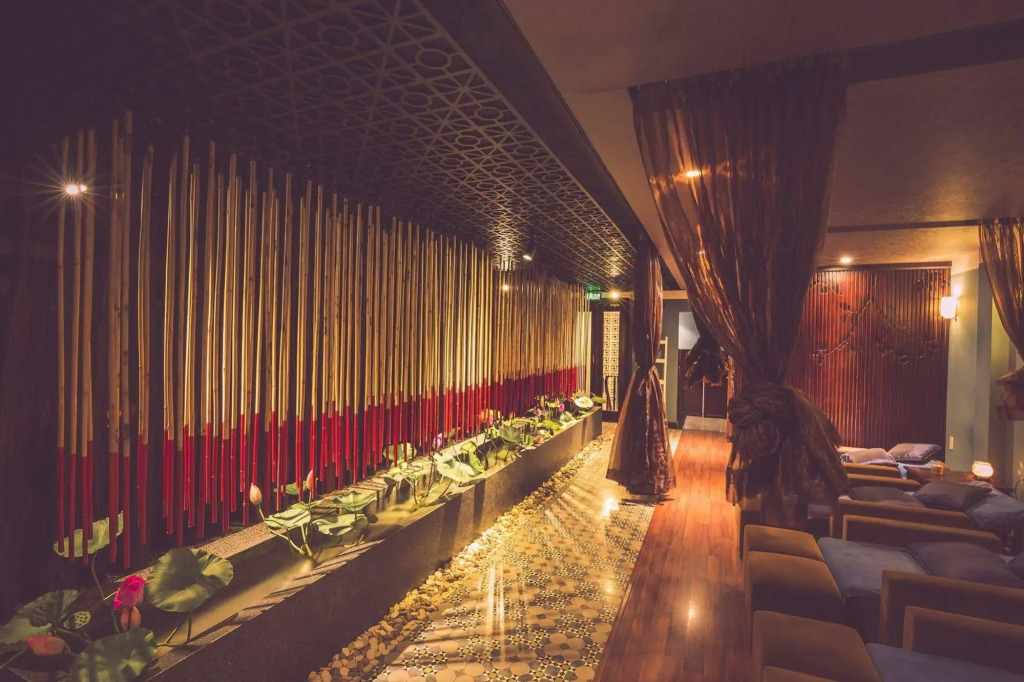 Alagon Central Hotel & Spa