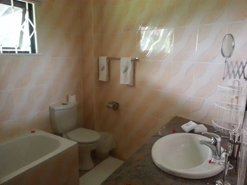 Albizia Lodge Reef Estate