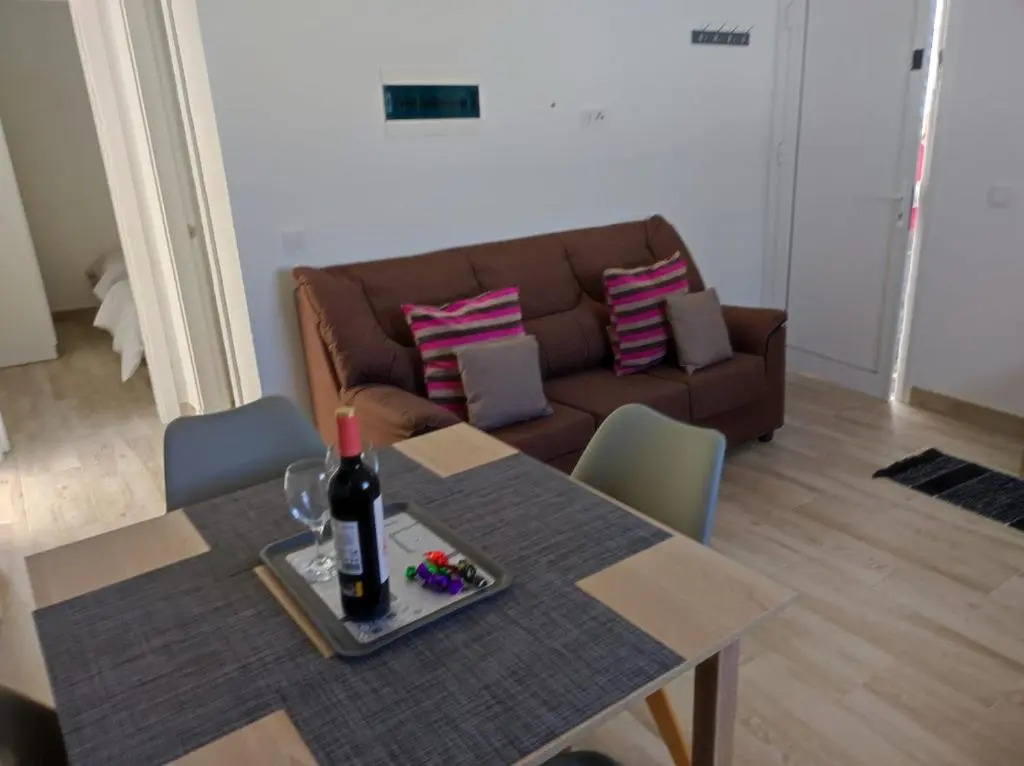 CASA PIRÁMIDE 3. Terraza WiFi y Parking Privado