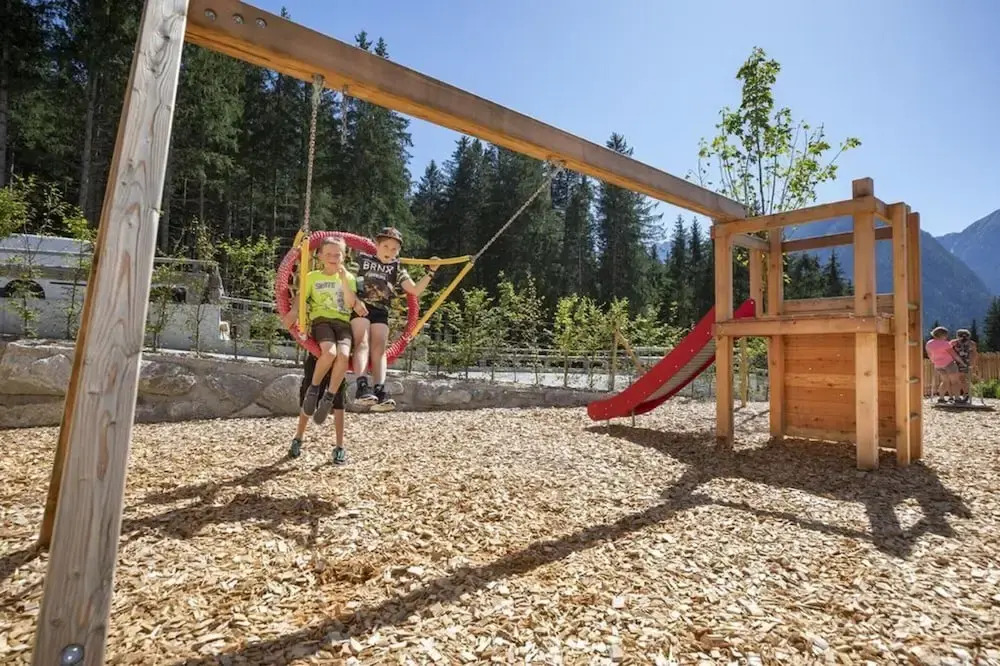 Chalet in Neukirchen, 100 m ski Lift