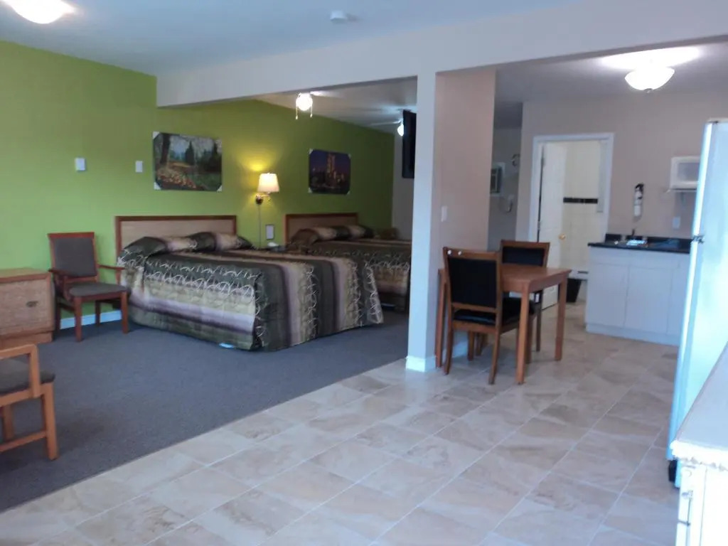 Rymals Motel