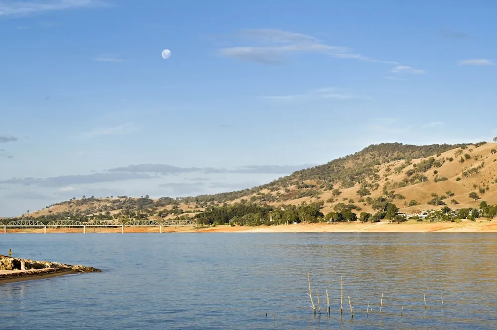 Lake Hume Resort