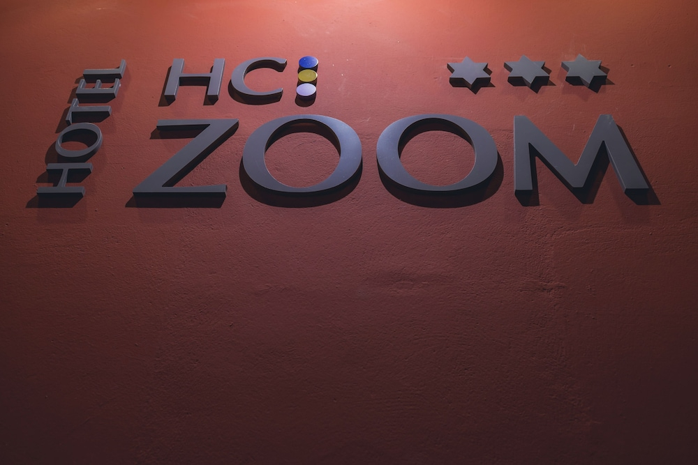 Hotel Hc Zoom