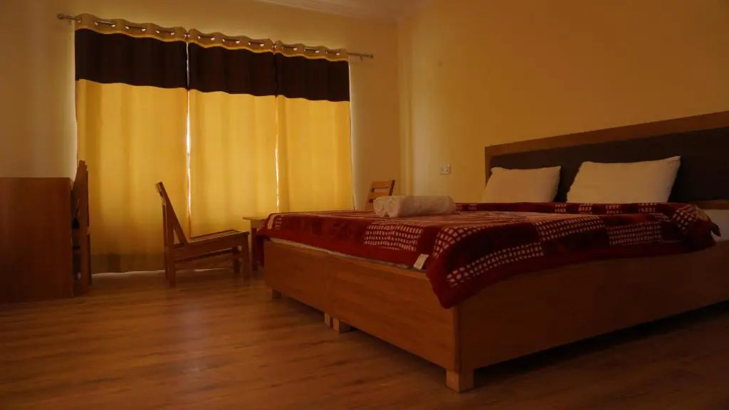 16 Arahat Guest House