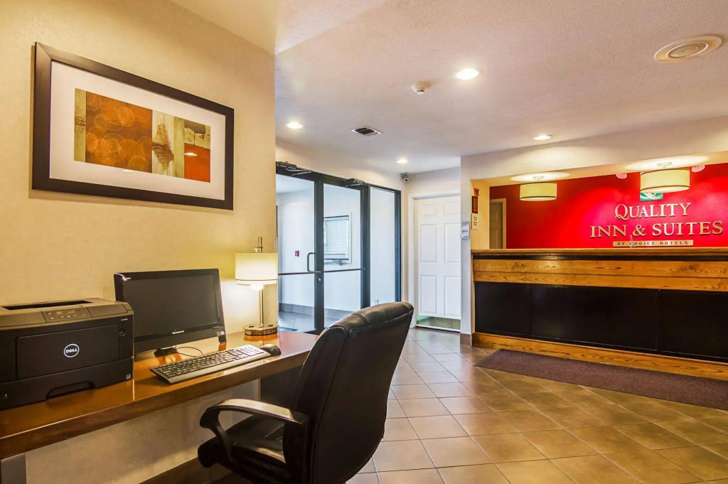 Quality Inn & Suites Garland - East Dallas