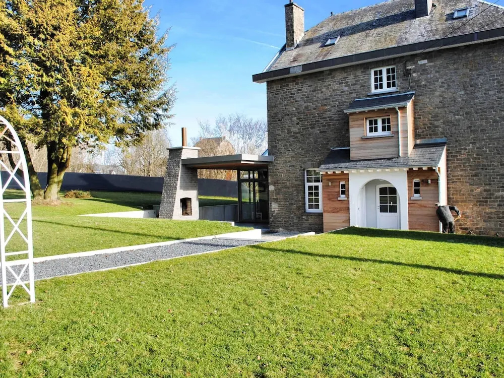 Luxurious Holiday Home in Courtil with Hot Tub