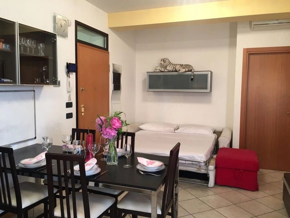 Iris Apartment