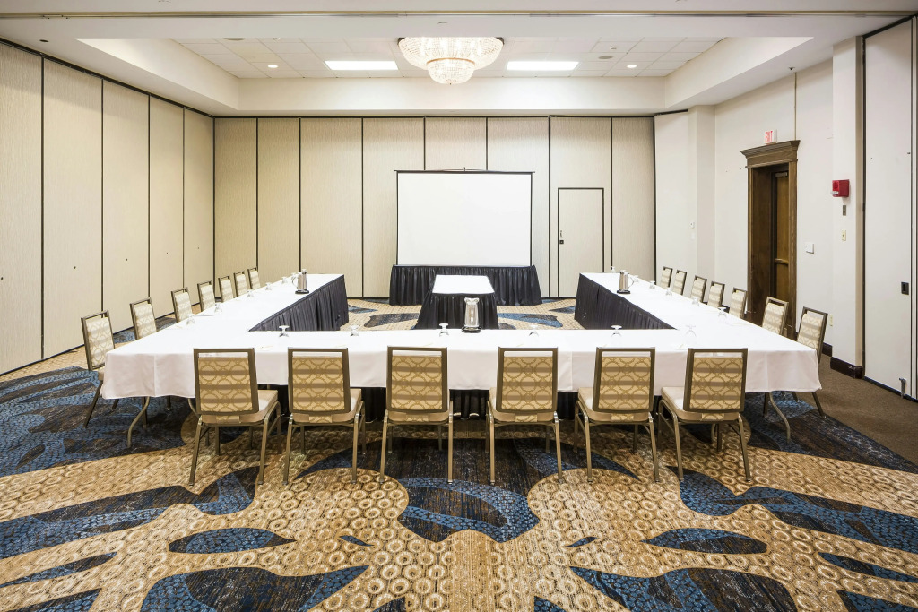 DoubleTree by Hilton Boston-Milford