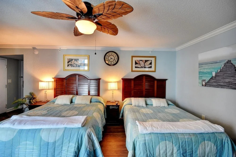 Grand Atlantic Resort 601 - Efficiency Studio Bedroom Condo by RedAwning