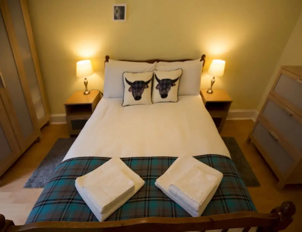 3 Bedroom Flat in South Centre of Edinburgh Sleeps 6